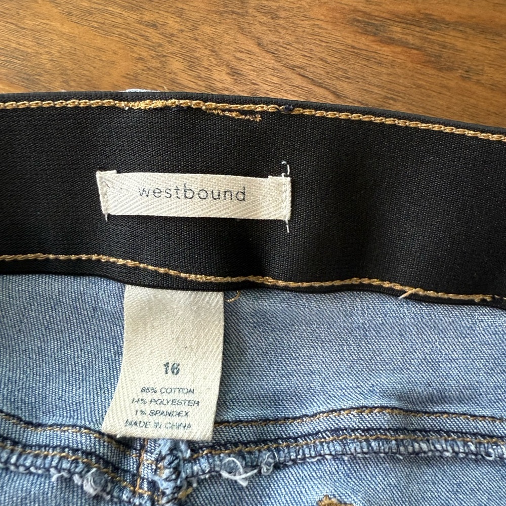 Westbound Blue Ankle Capri Cropped Comfort Waistband Jeans - Picture 5 of 6